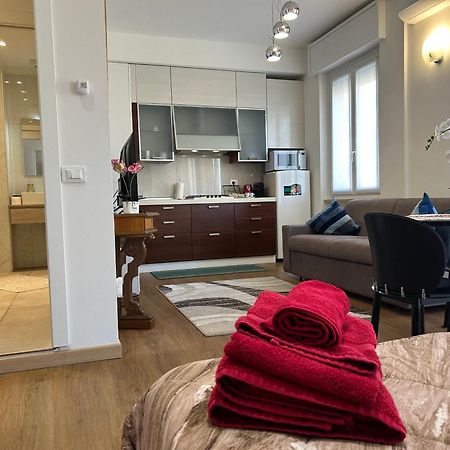 Valverde Apartment And Rooms Verona Bagian luar foto