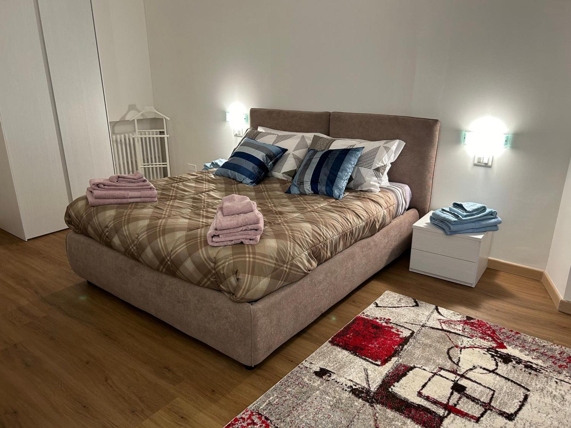 Valverde Apartment And Rooms Verona Bagian luar foto