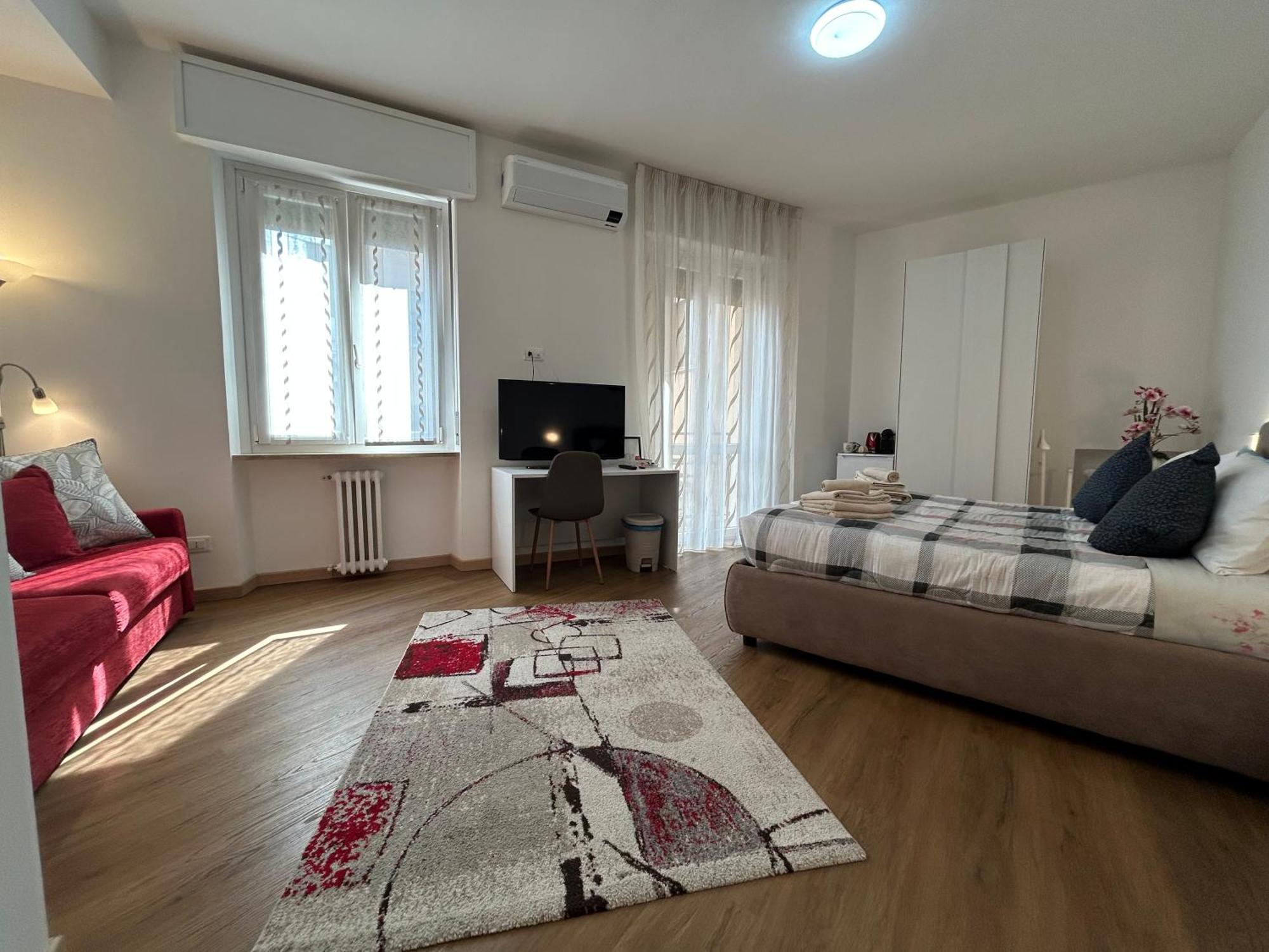 Valverde Apartment And Rooms Verona Bagian luar foto